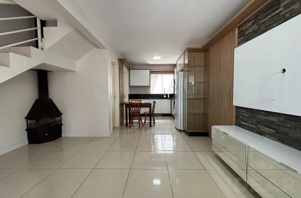 VIVA BEM NUM SOBRADO FEITO PARA QUEM NÃO ABRE MÃO DO CONFORTO