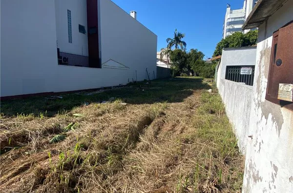 SEU INVESTIMENTO MUITO BEM APLICADO NESSE TERRENO CENTRAL E DE GRANDE FLUXO