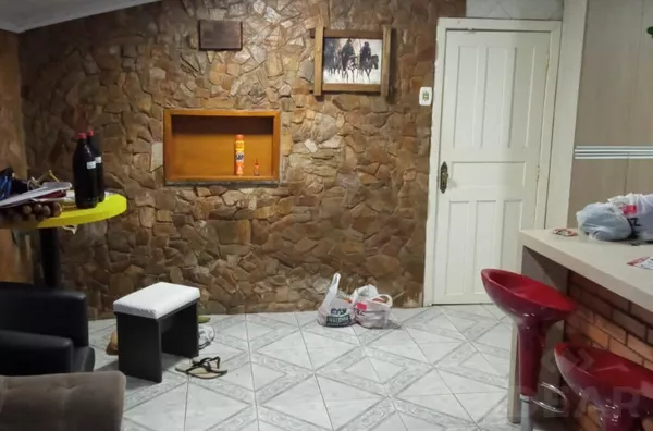 REGIÃO TRANQUILA, DE FÁCIL ACESSO E 750m DE TUDO QUE PRECISA