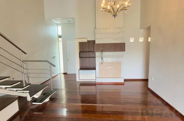 VOCÊ BUSCA SEGURANÇA E BEM ESTAR PARA TODA A FAMÍLIA?