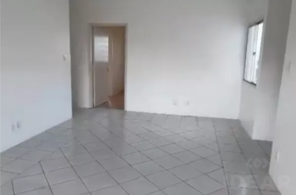 AMPLO APARTAMENTO A 200m DA AV ALBERTO PASQUALINI