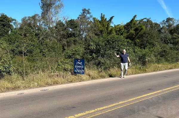 2.658m² DE ÁREA E 140m DE FRENTE PARA ASFALTO