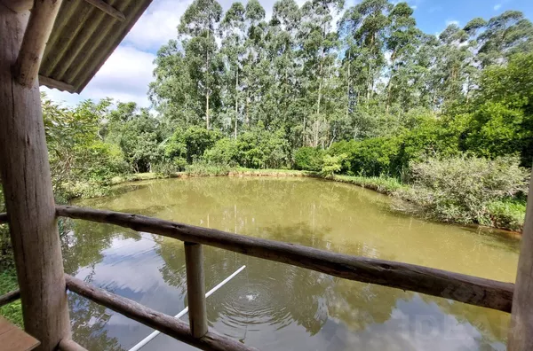 ÁREA DE LAZER COM MUITO VERDE, 2 AÇUDES E CHALÉ