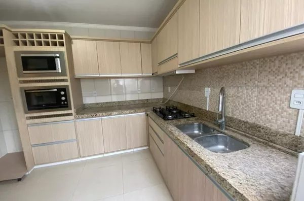 PROCURA SOBRADO AMPLO E ACONCHEGANTE? ACABA DE ACHAR!