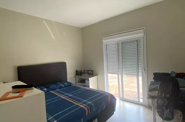 EXCELENTE CASA NO LOT ROSA, DE 2 DORMITÓRIOS E MUITO PÁTIO