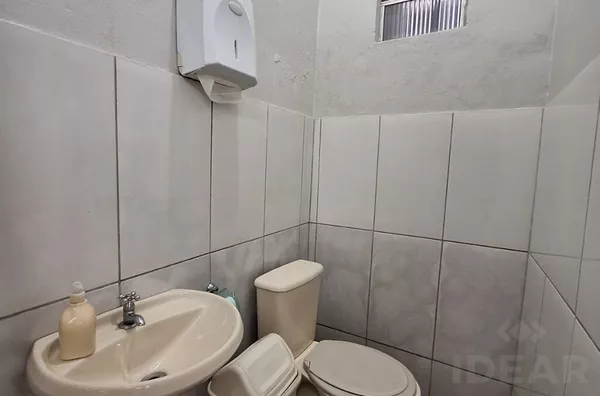 Sala comercial para alugar, contendo 46 metros quadrados - Bairro Centro, Venâncio Aires