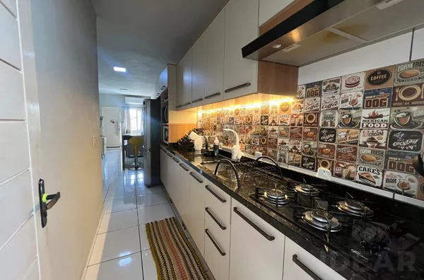 GEMINADO COM 2 QUARTOS, PERGOLADO E PÁTIO NOS FUNDOS - Foto 5