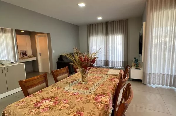 MUITO ESPAÇO E CONFORTO BEM NO CENTRO COMERCIAL DE BELA VISTA