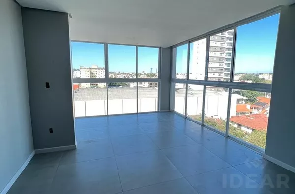 AMBIENTES AMPLOS, MUITO BEM LOCALIZADO E LINDA VISÃO DA CIDADE