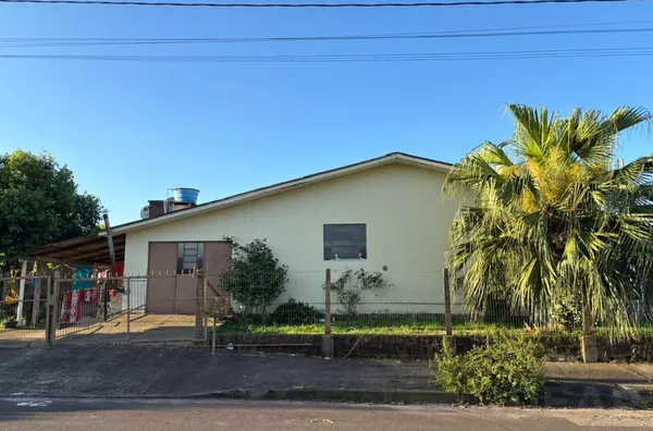 EXCELENTE LOCALIZAÇÃO E TRANQUILIDADE FAZEM PARTE DESSE IMÓVEL