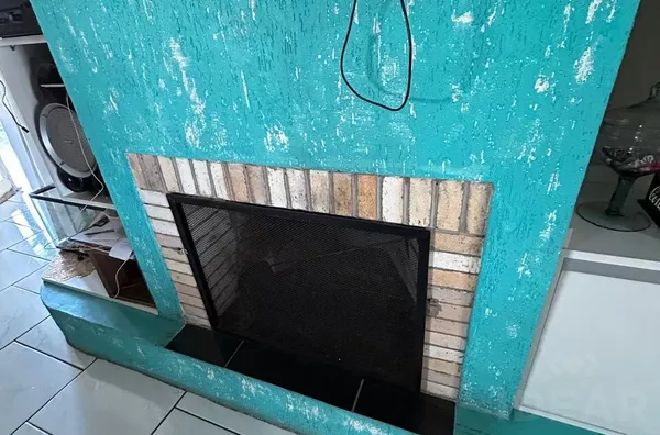 RESIDÊNCIA E BASE COMERCIAL, COM POTENCIAL DE RETORNO FINANCEIRO