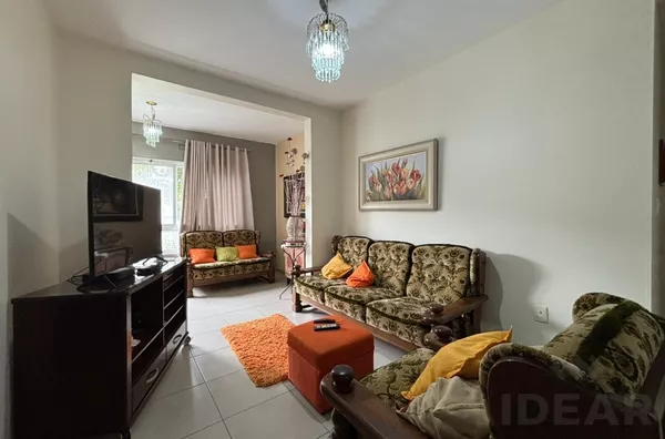 APARTAMENTO AMPLO E BEM LOCALIZADO, NO CENTRO DA CIDADE