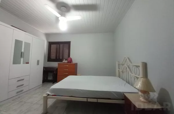 CASA DE 124m² COM MUITO PÁTIO FRONTAL PARA A DIVERSÃO DA FAMÍLIA