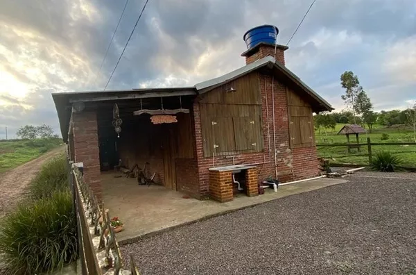 LUGAR CALMO E TRANQUILO PARA DESCANSAR AOS FINAIS DE SEMANA