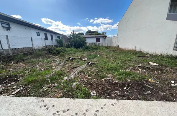 EXCELENTE TERRENO EM UMA BELA E TRANQUILA REGIÃO