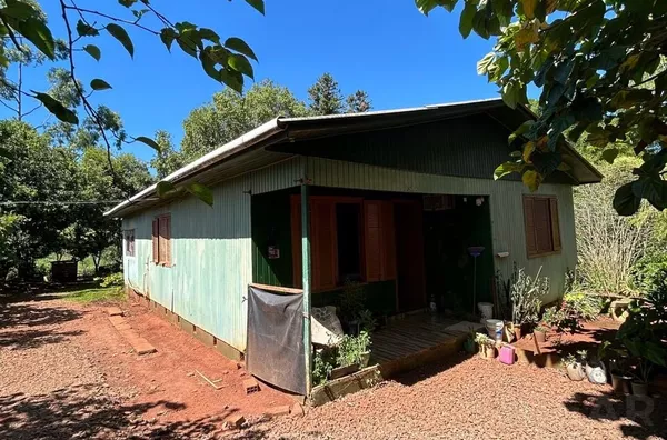 CHÁCARA PARA PLANTIO E LAZER, COM AÇUDE E CHALÉ DE 100m²