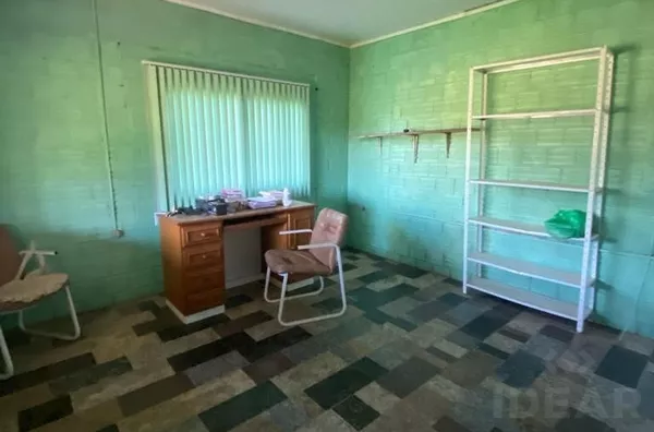 CHÁCARA COM CASA DE ALVENARIA, AÇUDE, QUIOSQUE E GALPÃO