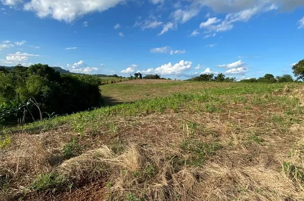 SUA REALIZAÇÃO ESTÁ AQUI. INTERIOR COM LINDA VISTA PARA A CIDADE