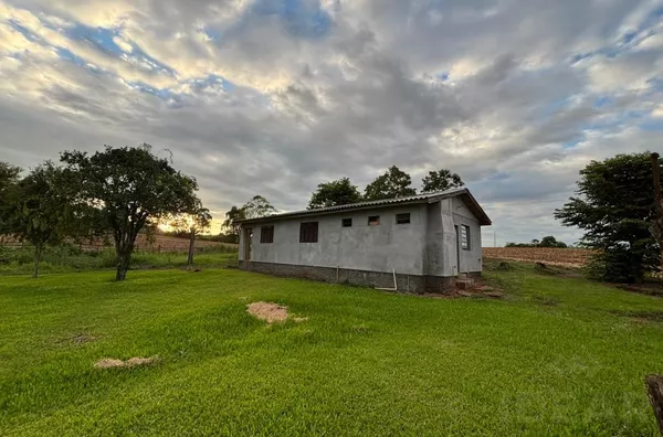 EXCELENTE ÁREA DE PLANTIO ou PARA LAZER E TRANQUILIDADE PRA FAMÍLIA