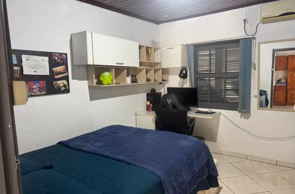 CASA DE 4 DORMITÓRIOS  NO BAIRRO XANGRILÁ - Foto 7
