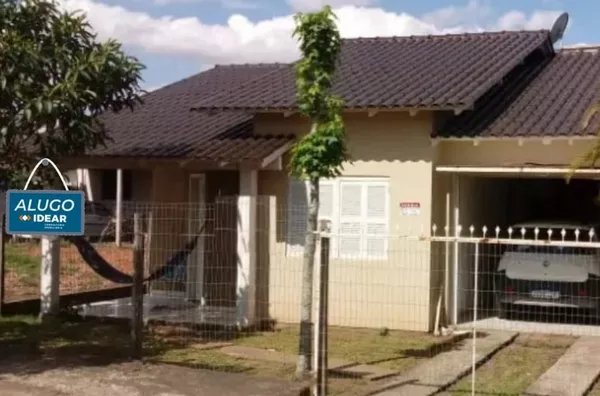 LINDA CASA NO BAIRRO BRANDS, COM BELO PÁTIO NOS FUNDOS