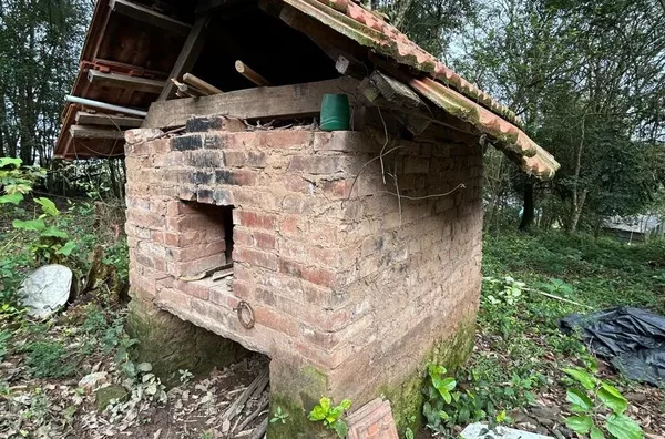 ÁREA DE TERRA PARA GANHAR E DESFRUTAR AS COISAS BOAS DA VIDA