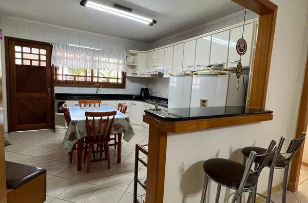 ESPAÇO, BELEZA E CONFORTO VOCÊ ACHA AQUI