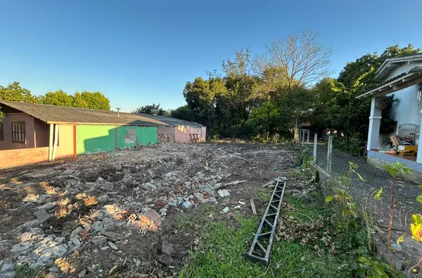 TERRENO AMPLO DE 660m² PRONTO PARA CONSTRUIR!