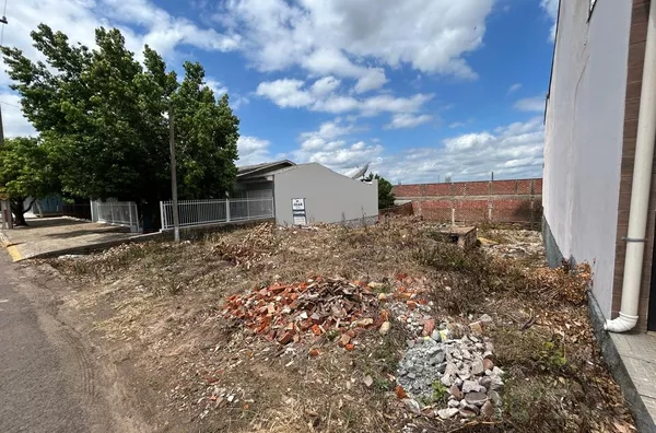 SEU RETORNO RÁPIDO NESSE TERRENO BEM LOCALIZADO