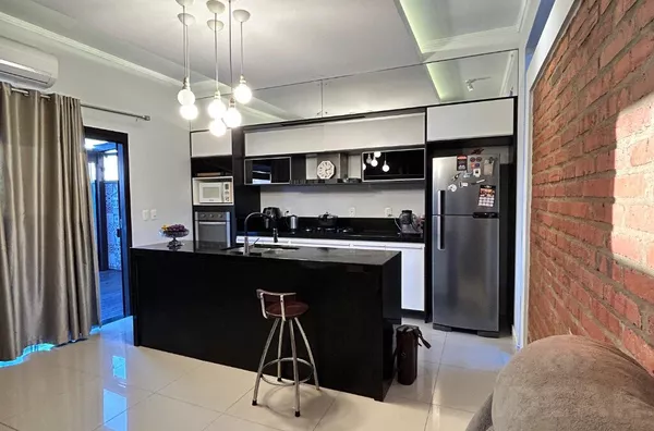 O PRAZER DE MORAR BEM. AMBIENTES AREJADOS E EXCELENTE LOCALIZAÇÃO 