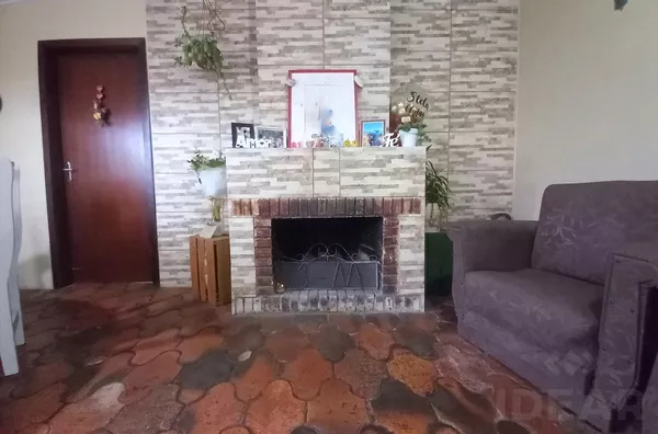 CASA AMPLA COM MUITO PÁTIO E CONFORTO PARA TODA A FAMÍLIA