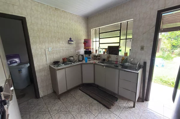 EXCELENTE CASA DE ALVENARIA EM ÓTIMA LOCALIZAÇÃO - Foto 8