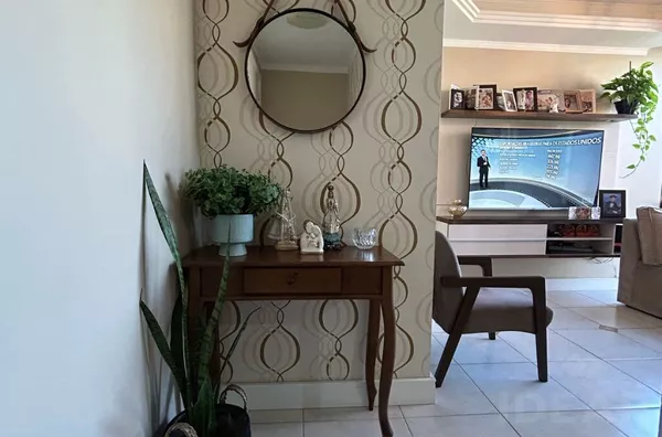 COMODIDADE EM 3 DORMITÓRIOS BEM NO CENTRO DA CIDADE