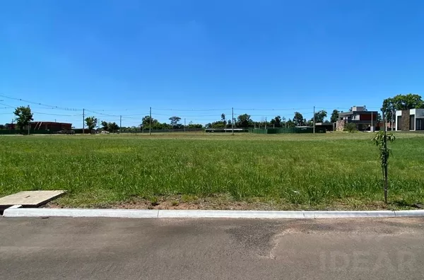 PROCURA TERRENO PARA FAZER SUA MORADIA? TEMOS A OPÇÃO DE DOIS TERRENOS LADO A LADO