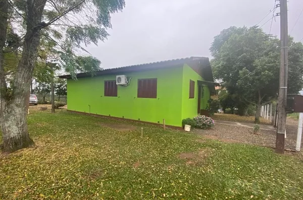 CHÁCARA EM REGIÃO TRANQUILA, BEM PERTINHO DO CENTRO