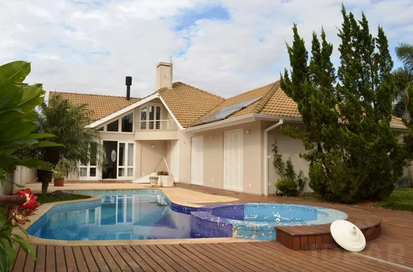 A REALIZAÇÃO DO SEU SONHO NESSA BELÍSSIMA E CONFORTÁVEL CASA