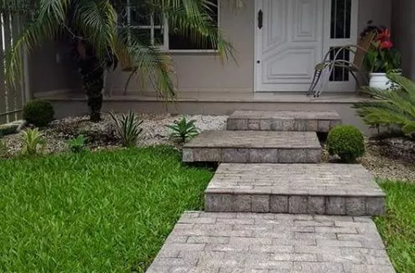 TER BOM GOSTO E MUITA TRANQUILIDADE TE TRÁS A ESSE IMÓVEL