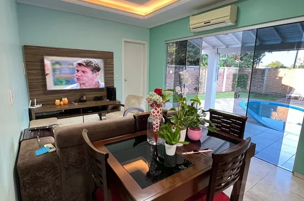 CASA COM 3 DORMITÓRIOS, PISCINA  E O CONFORTO QUE BUSCA