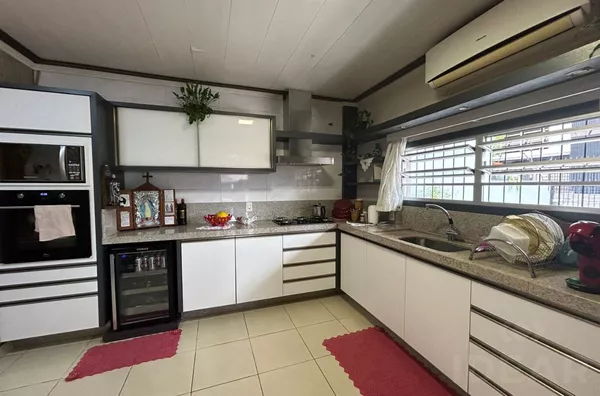 VOCÊ PROCURA DUAS CASAS INDEPENDENTES NUM MESMO LOTE?