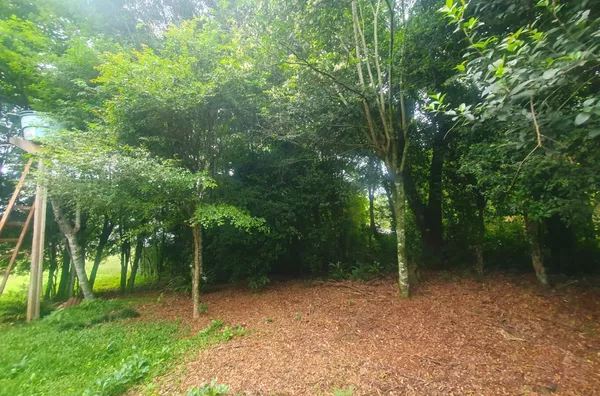 EXCELENTE LOCALIZAÇÃO EM REGIÃO DE MUITA TRANQUILIDADE