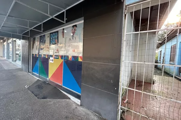 ACESSO POR DUAS RUAS E 1.200m² DE ÁREA NO CORAÇÃO DA CIDADE