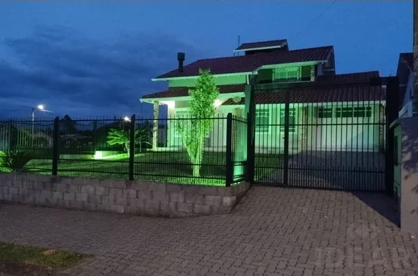 A CASA DE SEUS SONHOS BEM A SUA FRENTE, VENHA CONHECER