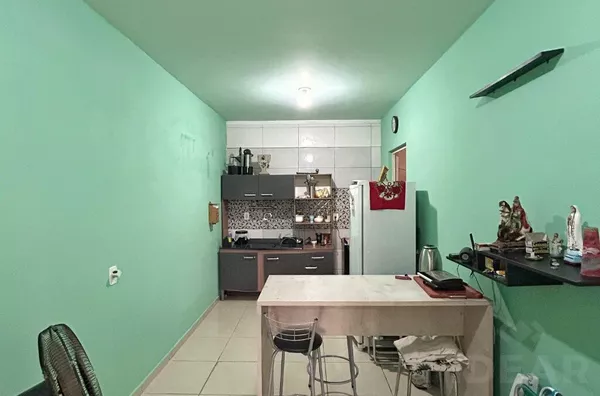 GEMINADO COM 2 DORMITÓRIOS, BEM LOCALIZADO, PERTINHO DA PRACINHA