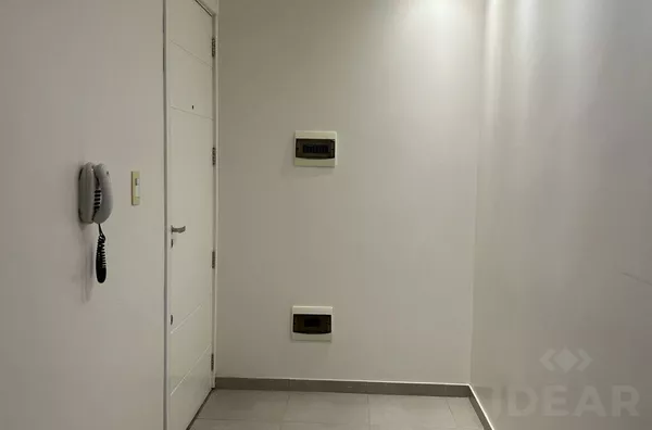 APARTAMENTO AMPLO E BEM LOCALIZADO, NO CENTRO DA CIDADE