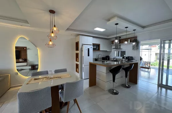 CASA DE 3 QUARTOS, SUITE E PÁTIO MURADO - Foto 4