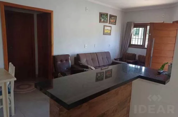 GEMINADO ESPAÇOSO, COM  PÁTIO FECHADO E VAGA DE GARAGEM