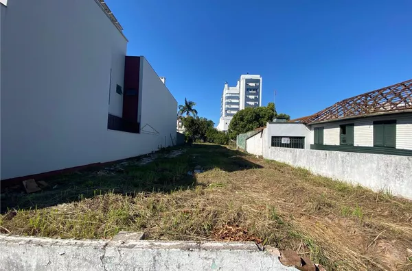 SEU INVESTIMENTO MUITO BEM APLICADO NESSE TERRENO CENTRAL E DE GRANDE FLUXO