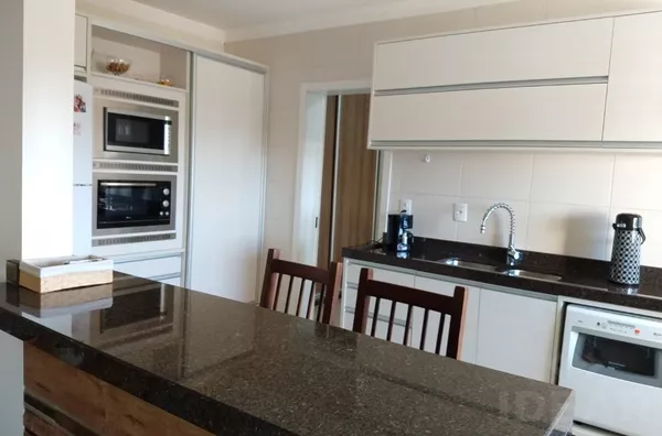 O PRAZER DE MORAR BEM, COM AMBIENTES AREJADOS E BEM ILUMINADOS