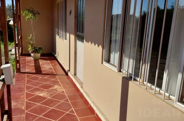 AMPLA CASA DE 5 DORMITÓRIOS E TERRENO TODO CERCADO