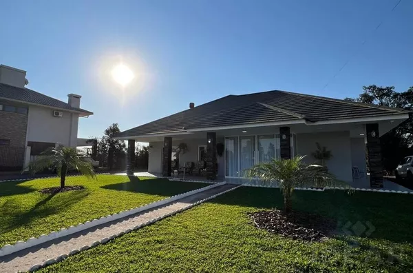 MUITO ESPAÇO E CONFORTO BEM NO CENTRO COMERCIAL DE BELA VISTA